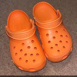 Size 6 crocs